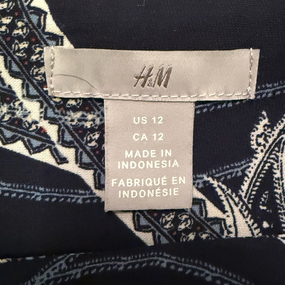 Size 12 Dress BUNDLE Bloomchic & H&M Elegant Black Dresses - Classic Pieces - Picture 6 of 9
